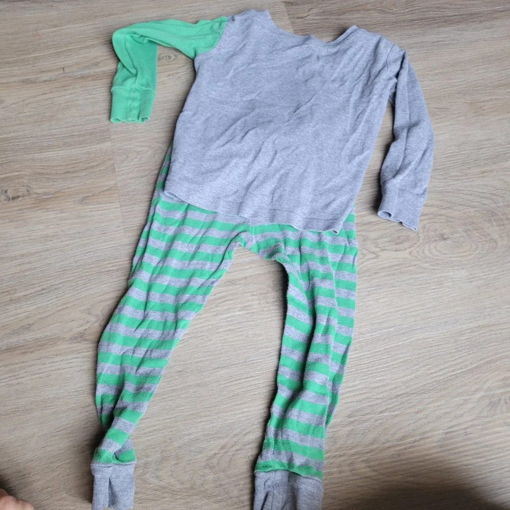 Carters Pajama Set Kids 3T Green Gray Alligator Striped Snug Fit Cotton PJs